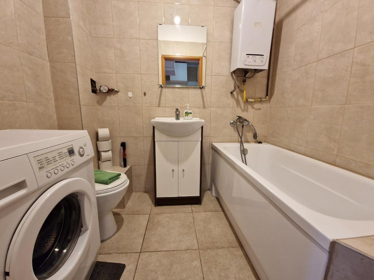 R Mieszkanie Cale Albo Pokoj Bllisko Wszystko Appartement Gdańsk Buitenkant foto